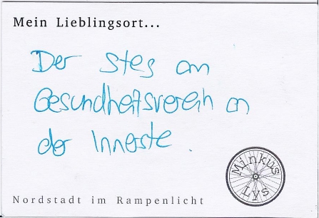 Schwarze Schrift auf weißem Hintergrund: "Mein Lieblingsort ... Der Steg am Gesundheitsverein an der Innerste"