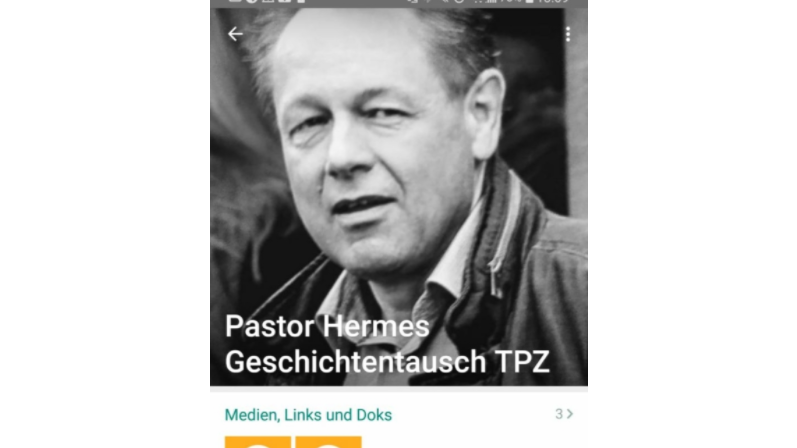 Ein Mann blickt in die Kamera. Das Bild ist schwarzweiß. Unter dem Bild steht: "Pastor Hermes, Geschichtentausch TPZ".